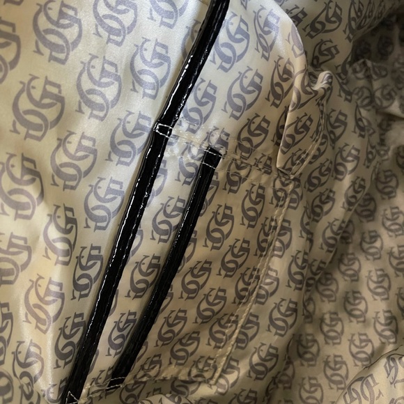 Guess Purse - Picture 4 of 5